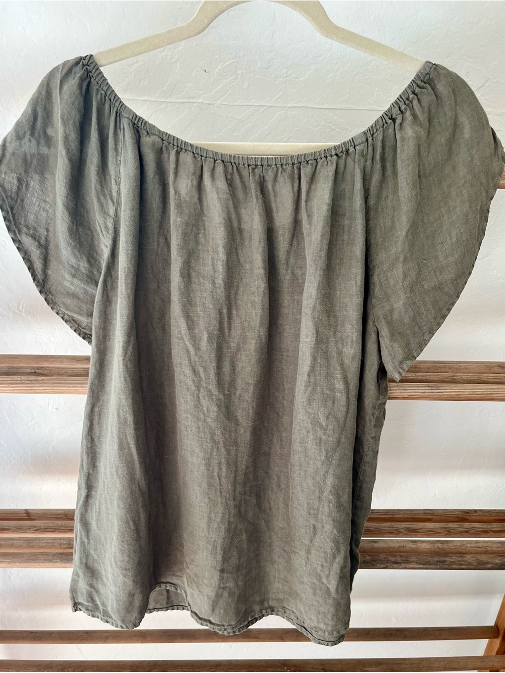 Velvet Olive Green Petal Sleeve Linen Top - Picture 4 of 6